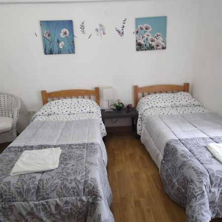 Reliegos Albergue Vive Tu Camino מראה חיצוני תמונה